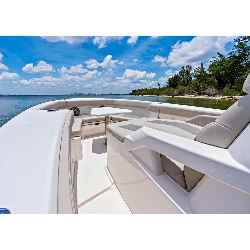 Barco de Pesca con Consola Cen - Fishing Boat Outboard Motor reseña y precio